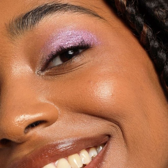 Makeup Revolution Double Up Liquid Shadow “Subliminal” – SEALED - Picture 3 of 4